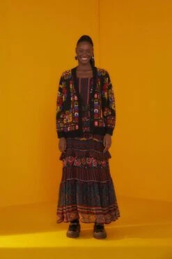 Farm Rio Black Flowers Tapestry Cardigan -Farm Rio 302204 02