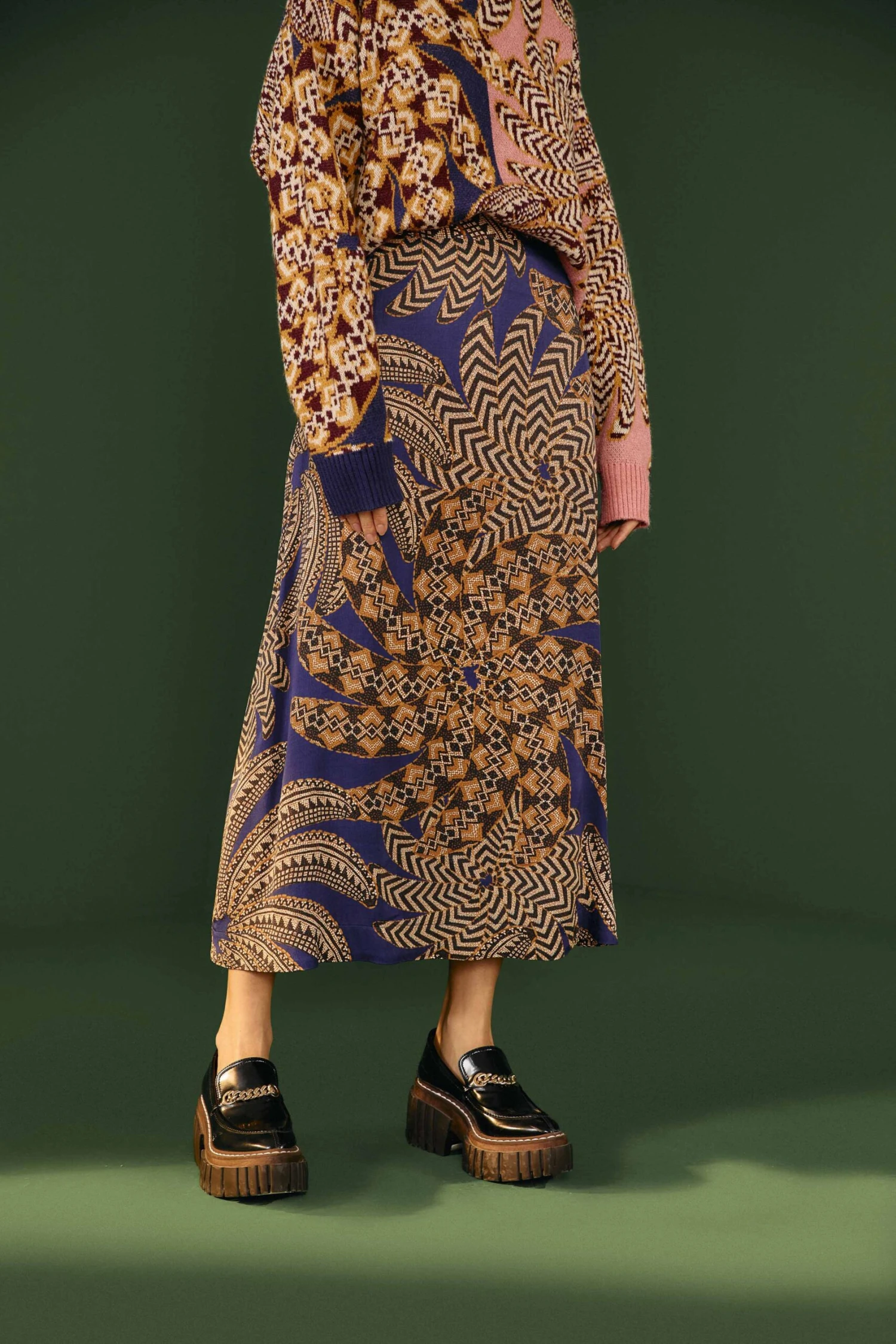 Farm Rio Navy Yawanawa Vanahu Lenzing™ Ecovero™ Viscose Midi Skirt 2 Farm Rio Navy Yawanawa Vanahu Lenzing™ Ecovero™ Viscose Midi Skirt - Image 2