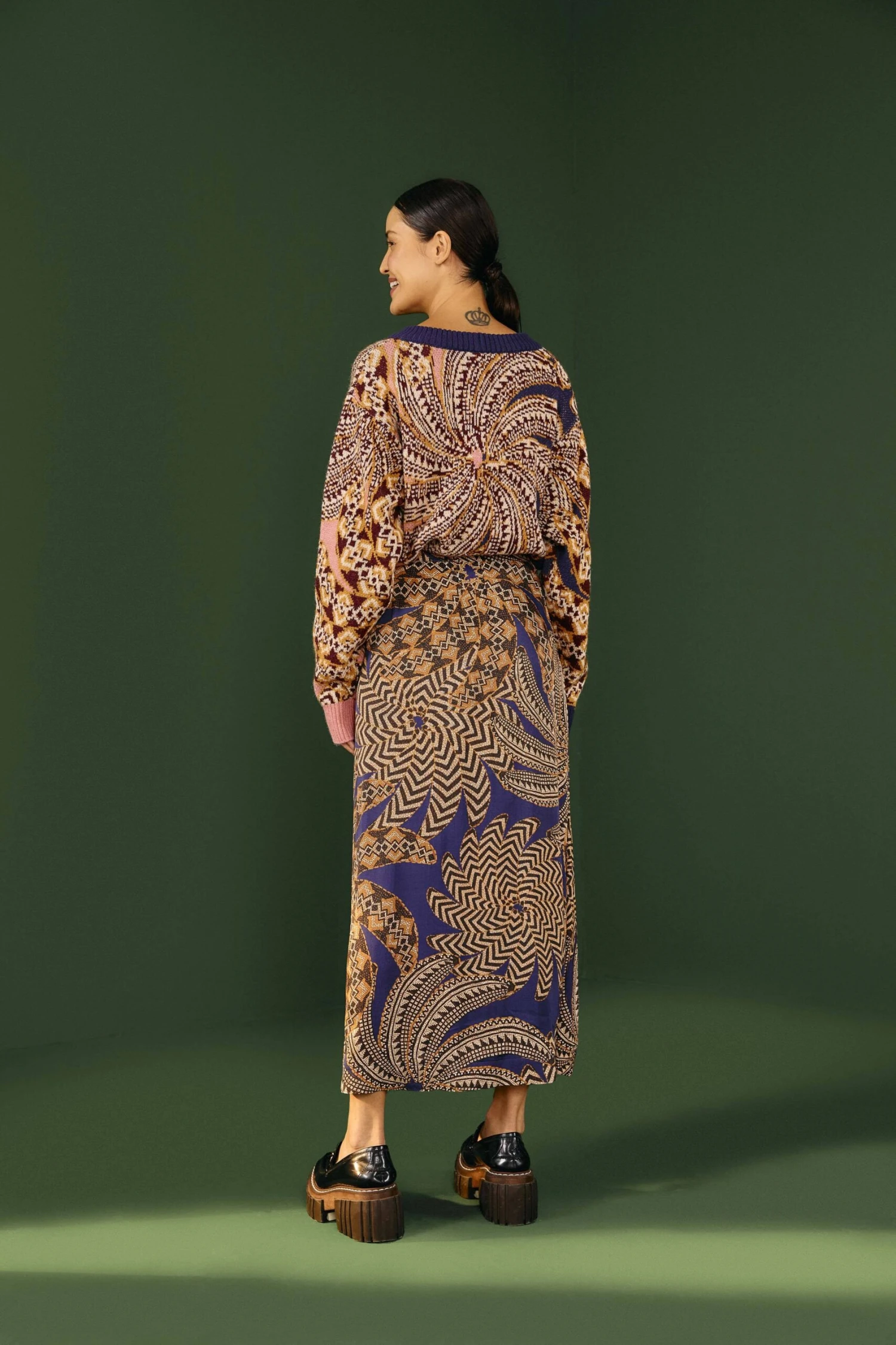 Farm Rio Navy Yawanawa Vanahu Lenzing™ Ecovero™ Viscose Midi Skirt 3 Farm Rio Navy Yawanawa Vanahu Lenzing™ Ecovero™ Viscose Midi Skirt - Image 3