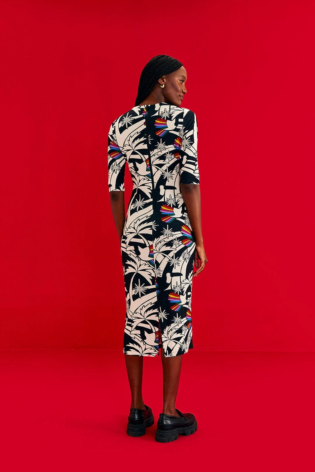 Farm Rio Toucans Wave Lenzing™ Ecovero™ Viscose Midi Dress 2 Farm Rio Toucans Wave Lenzing™ Ecovero™ Viscose Midi Dress - Image 2