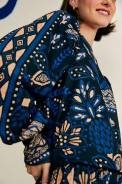 Farm Rio Black Macaw Forest Sweatshirt -Farm Rio 303959 03