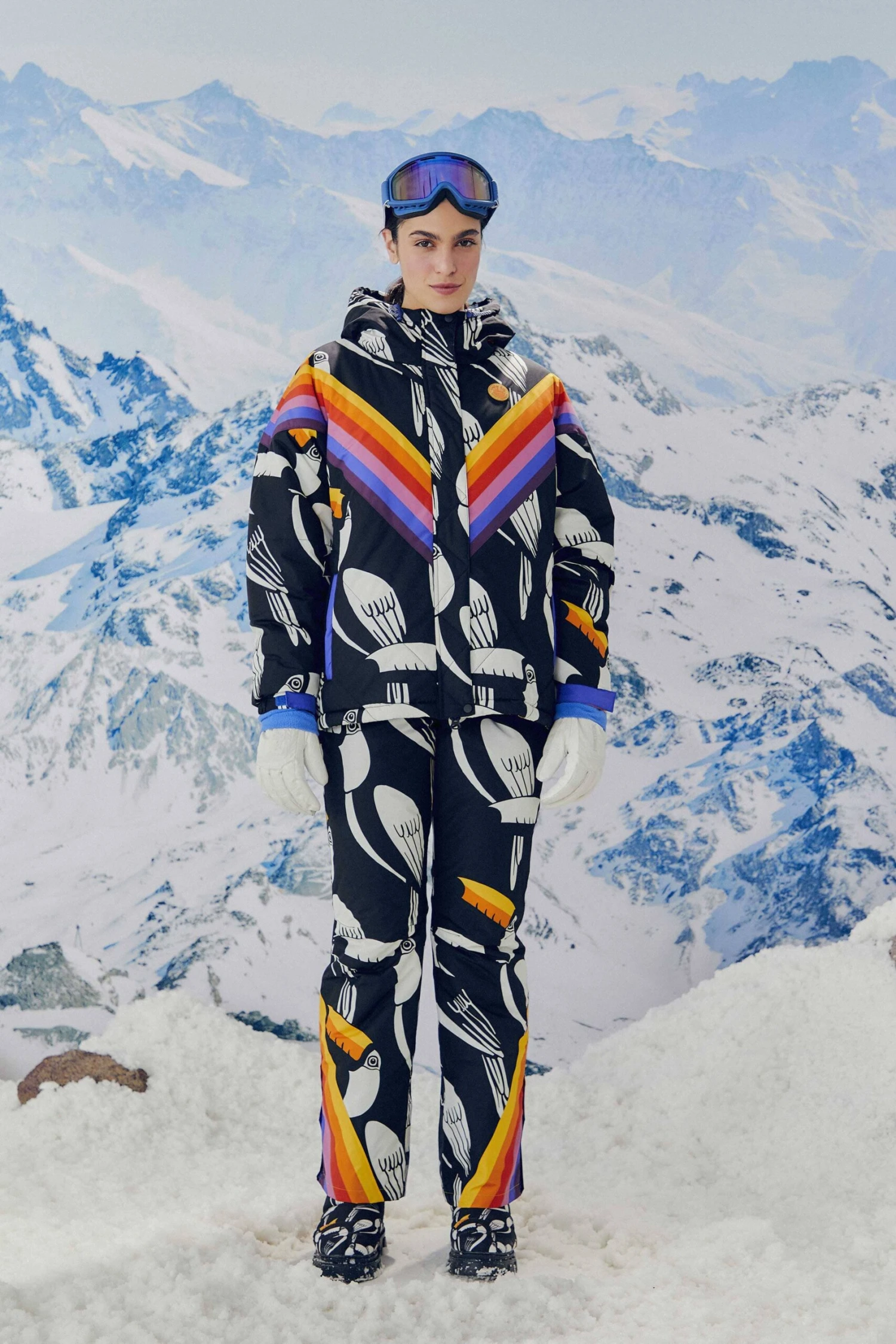 Farm Rio Black Graphic Toucans Ski Puffer Jacket 2 Farm Rio Black Graphic Toucans Ski Puffer Jacket - Image 2