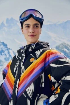 Farm Rio Black Graphic Toucans Ski Puffer Jacket 10 Farm Rio Black Graphic Toucans Ski Puffer Jacket -Farm Rio 304125 03