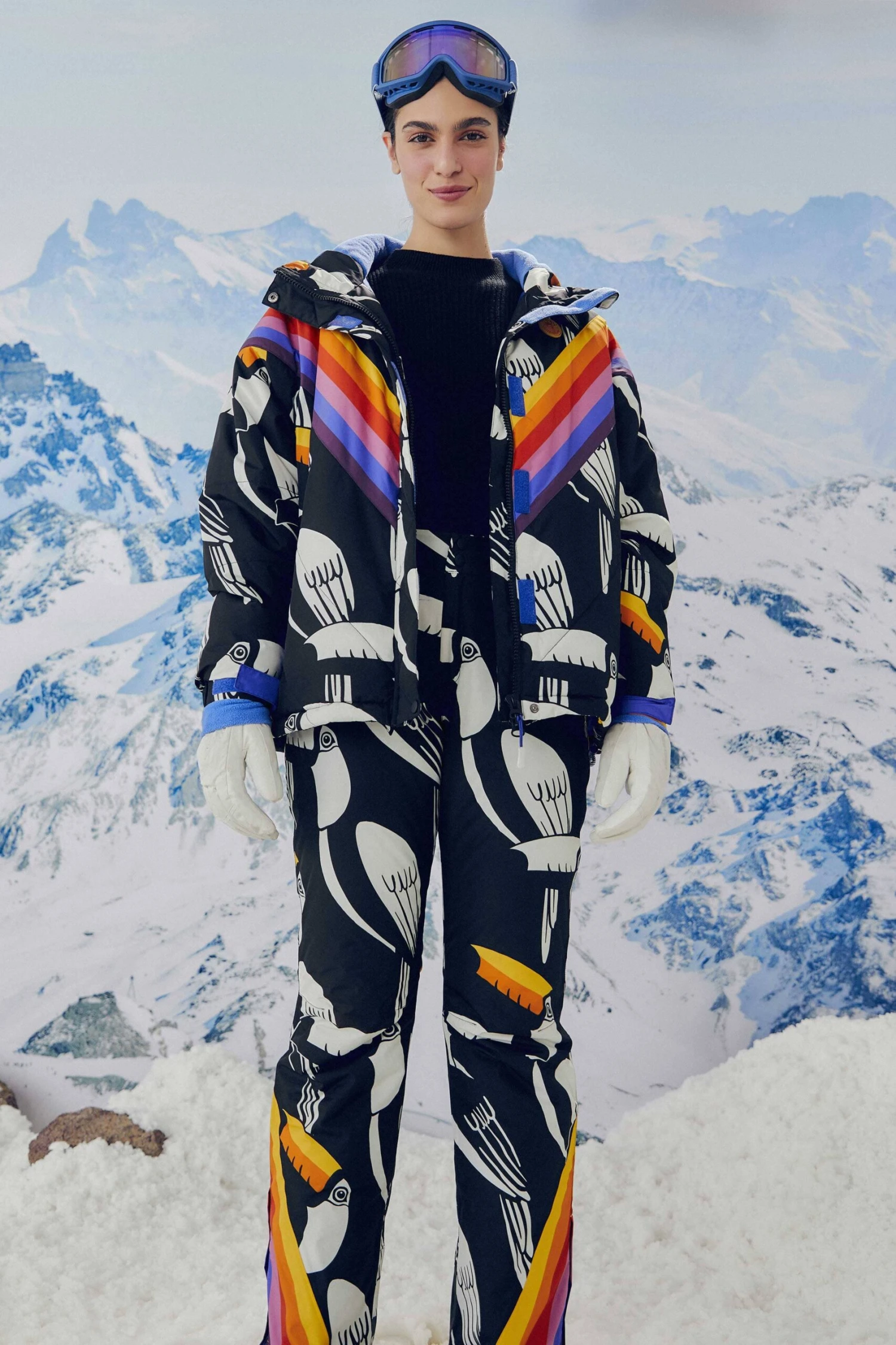 Farm Rio Black Graphic Toucans Ski Pants 2 Farm Rio Black Graphic Toucans Ski Pants - Image 2