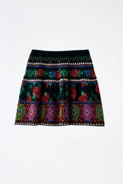 Farm Rio Black Flower Tapestry Sweater Skirt 10 Farm Rio Black Flower Tapestry Sweater Skirt -Farm Rio 304176 06