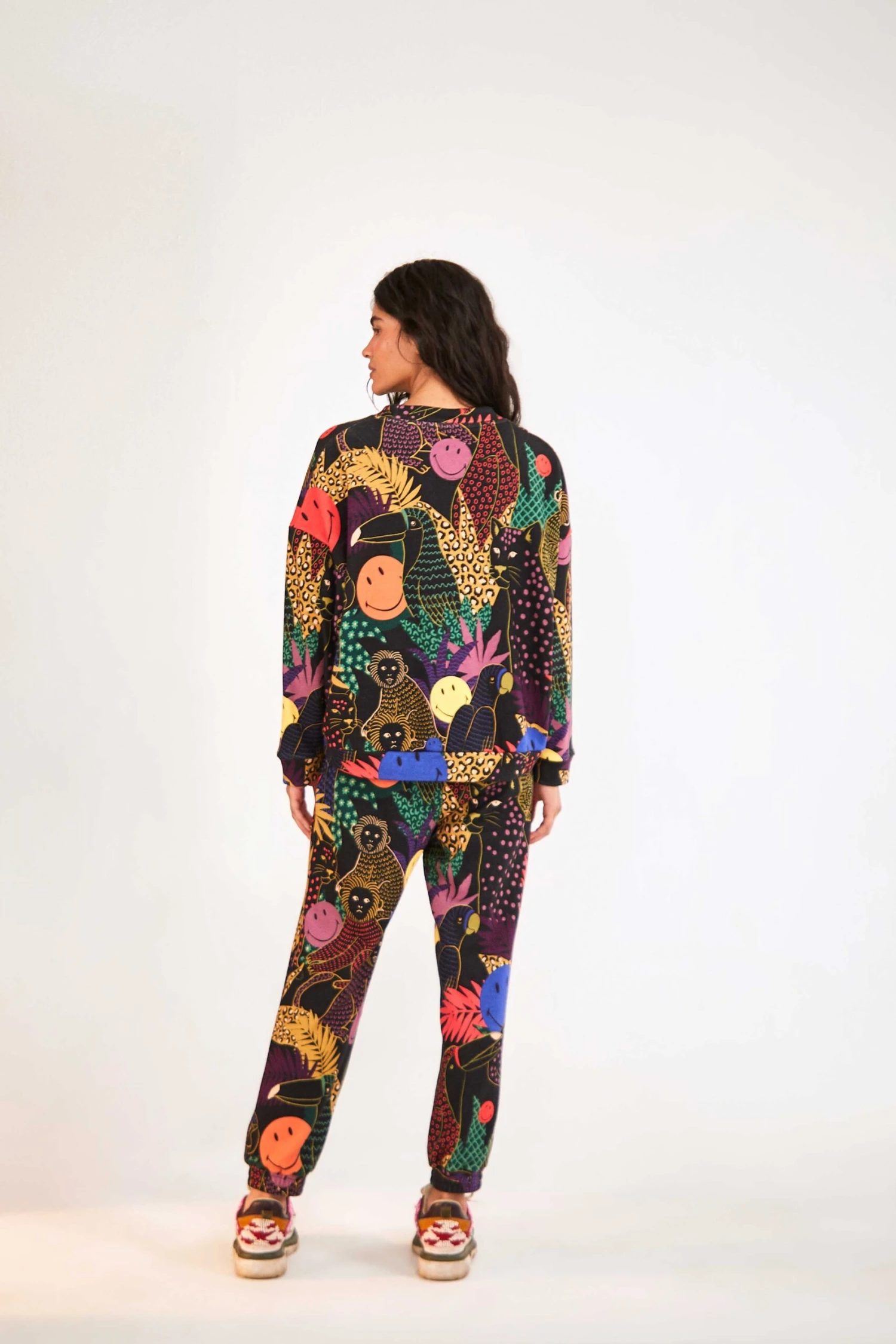 Farm Rio Pop Jungle Smiley® Sweatshirt 2 Farm Rio Pop Jungle Smiley® Sweatshirt - Image 2