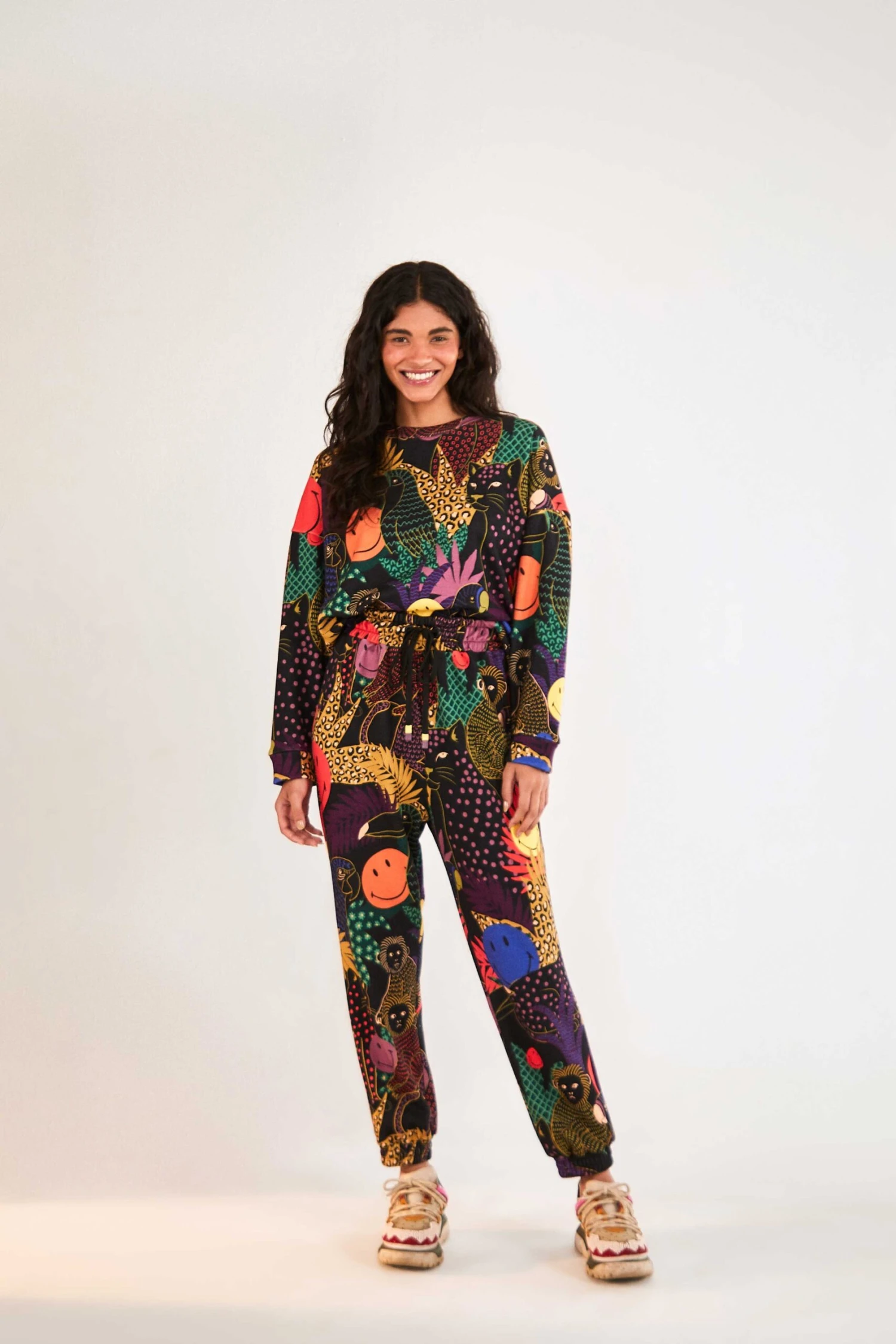 Farm Rio Pop Jungle Smiley® Sweatshirt 4 Farm Rio Pop Jungle Smiley® Sweatshirt - Image 4