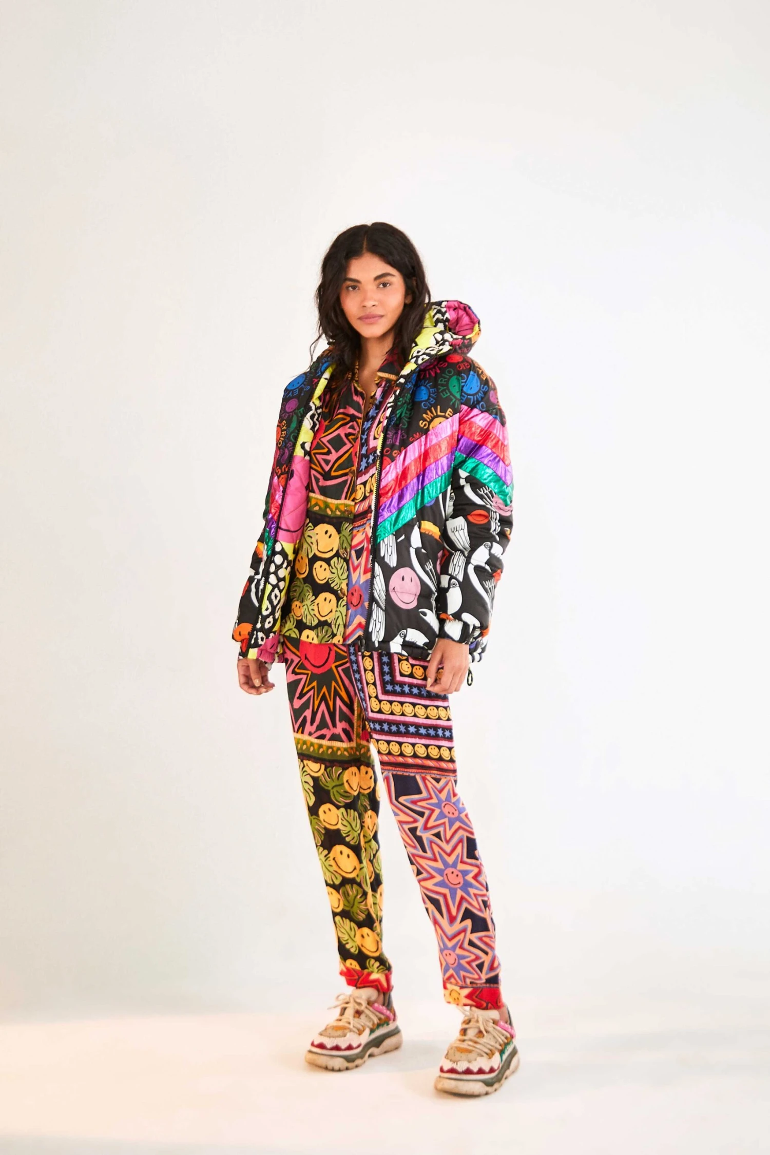 Farm Rio Patchwork Tapestry Smiley® Pants 4 Farm Rio Patchwork Tapestry Smiley® Pants - Image 4