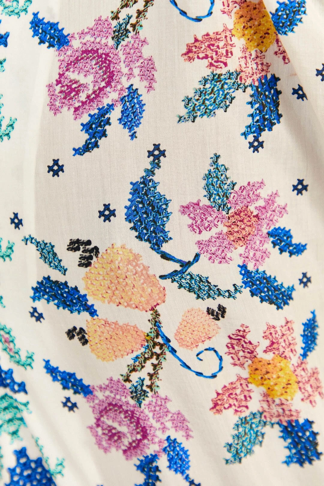 Farm Rio Off-White Romantic Bandanas Bodysuit 5 Farm Rio Off-White Romantic Bandanas Bodysuit - Image 5