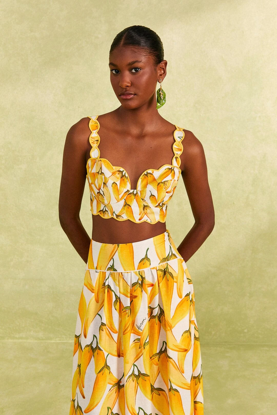 Farm Rio Off-White Peppers Top 1 Farm Rio Off-White Peppers Top