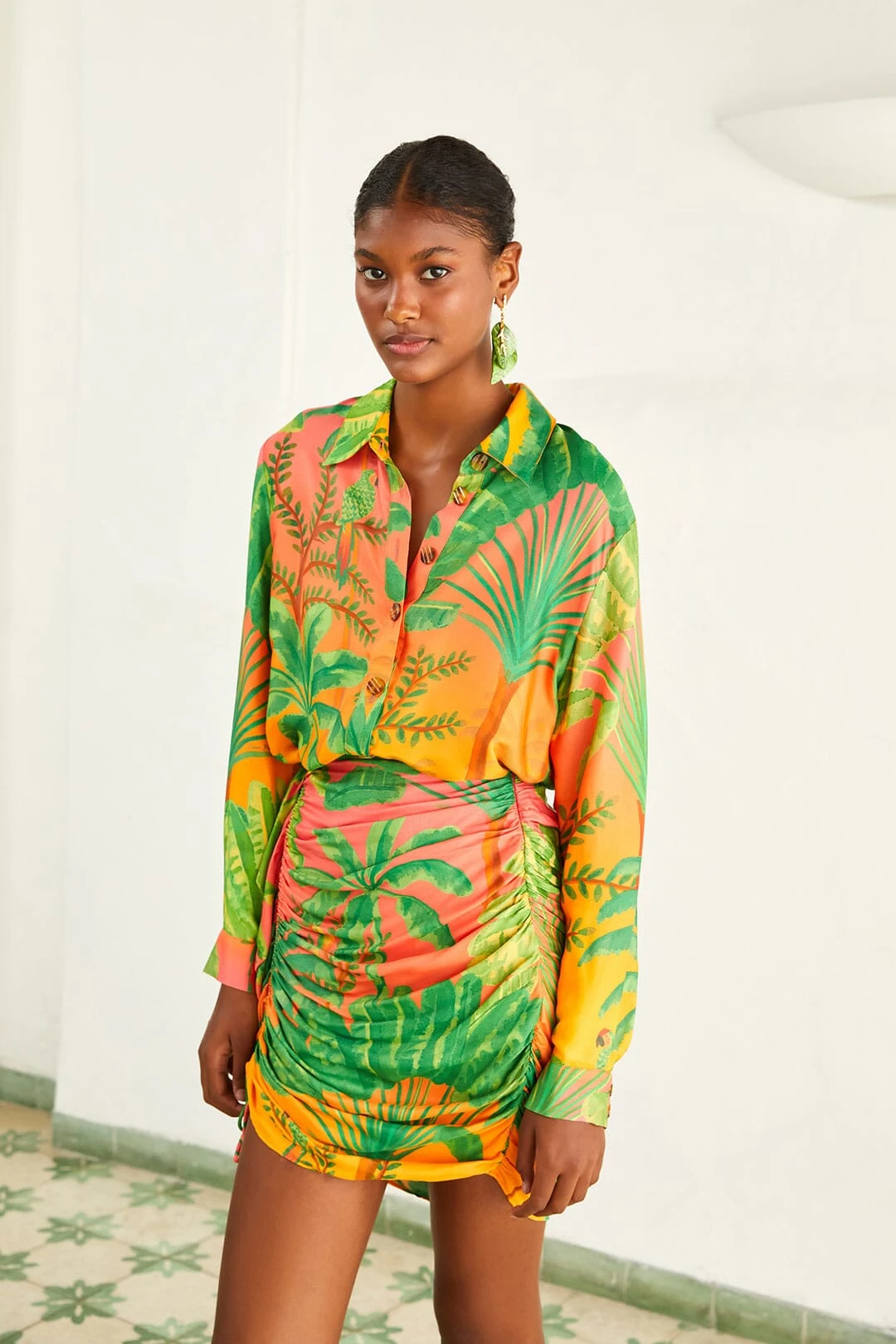 Farm Rio Sunrise Scenario Lenzing™ Ecovero™ Viscose Shirt 2 Farm Rio Sunrise Scenario Lenzing™ Ecovero™ Viscose Shirt - Image 2