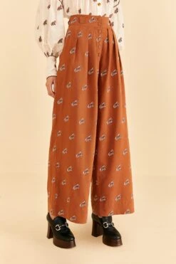 Farm Rio Caramel Embroidered Horses Pants 8 Farm Rio Caramel Embroidered Horses Pants -Farm Rio 312388 03