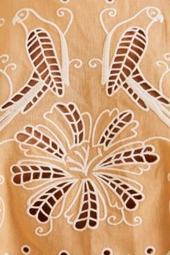 Farm Rio Sand Richelieu Sleeveless Crop Top -Farm Rio 313592 05