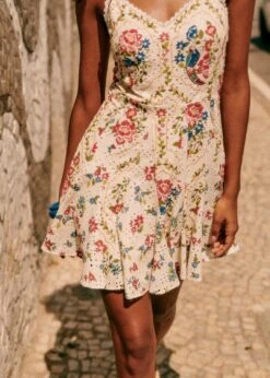 Farm Rio Romantic Garden Daniela Short Dress 7 Farm Rio Romantic Garden Daniela Short Dress -Farm Rio 313774 02
