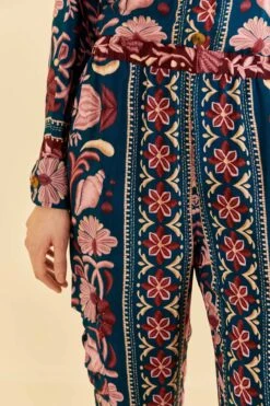 Farm Rio Teal Seashell Tapestry Cargo Pants 10 Farm Rio Teal Seashell Tapestry Cargo Pants -Farm Rio 318133 05