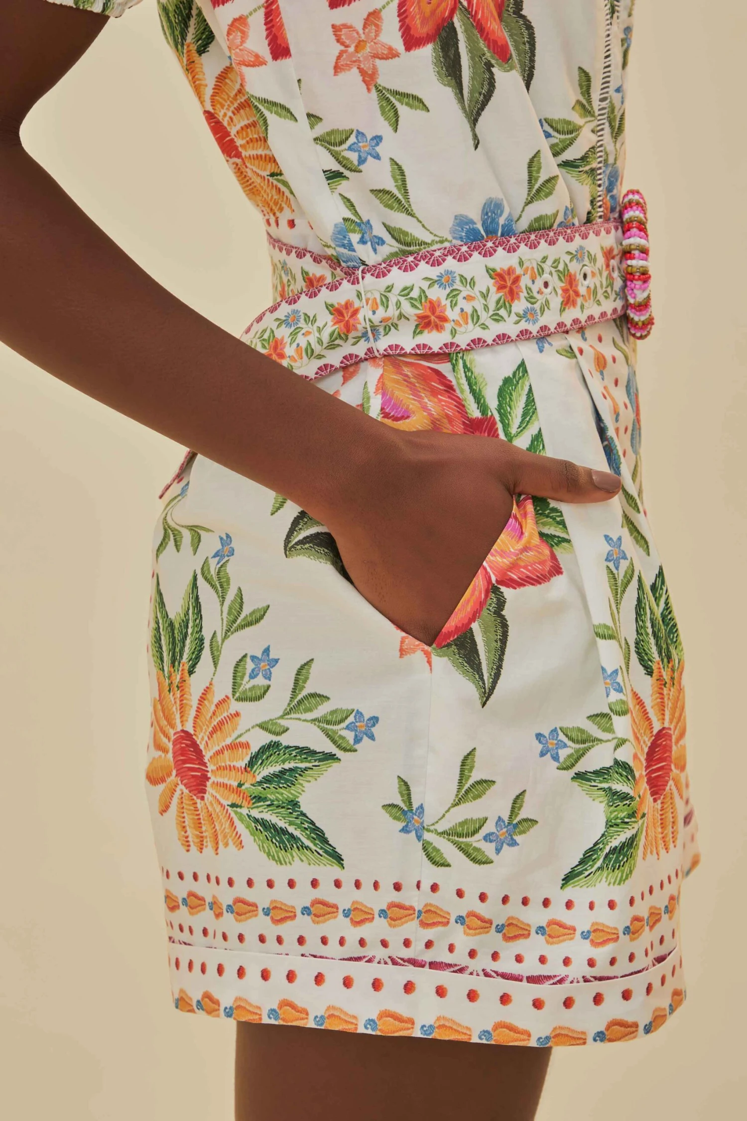 Off-White Bloom Garden LENZING™ ECOVERO™ Euroflax™ Romper 5 Off-White Bloom Garden LENZING™ ECOVERO™ Euroflax™ Romper - Image 5