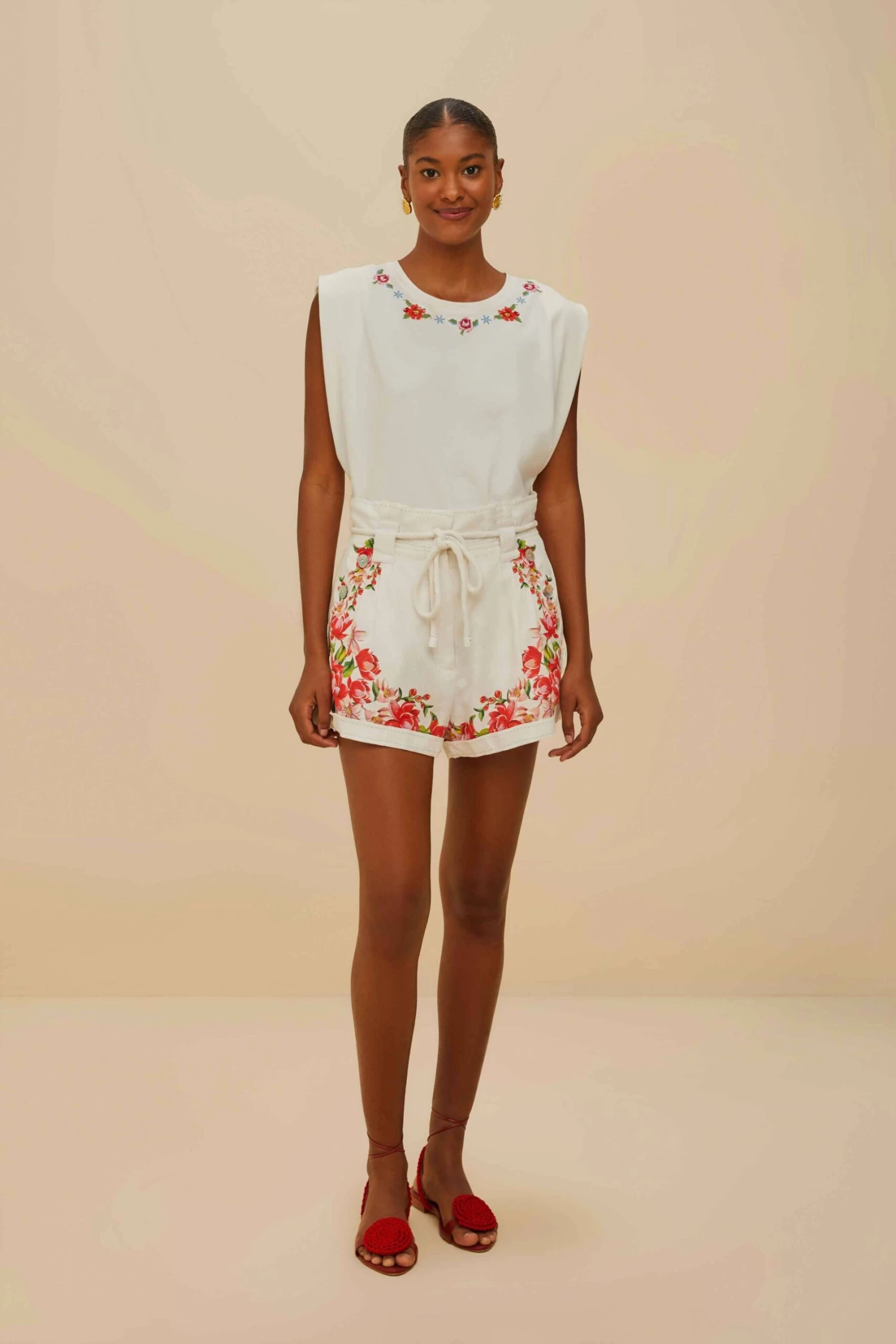 Off-White Flower Tapestry Embroidered Shorts 1 Off-White Flower Tapestry Embroidered Shorts