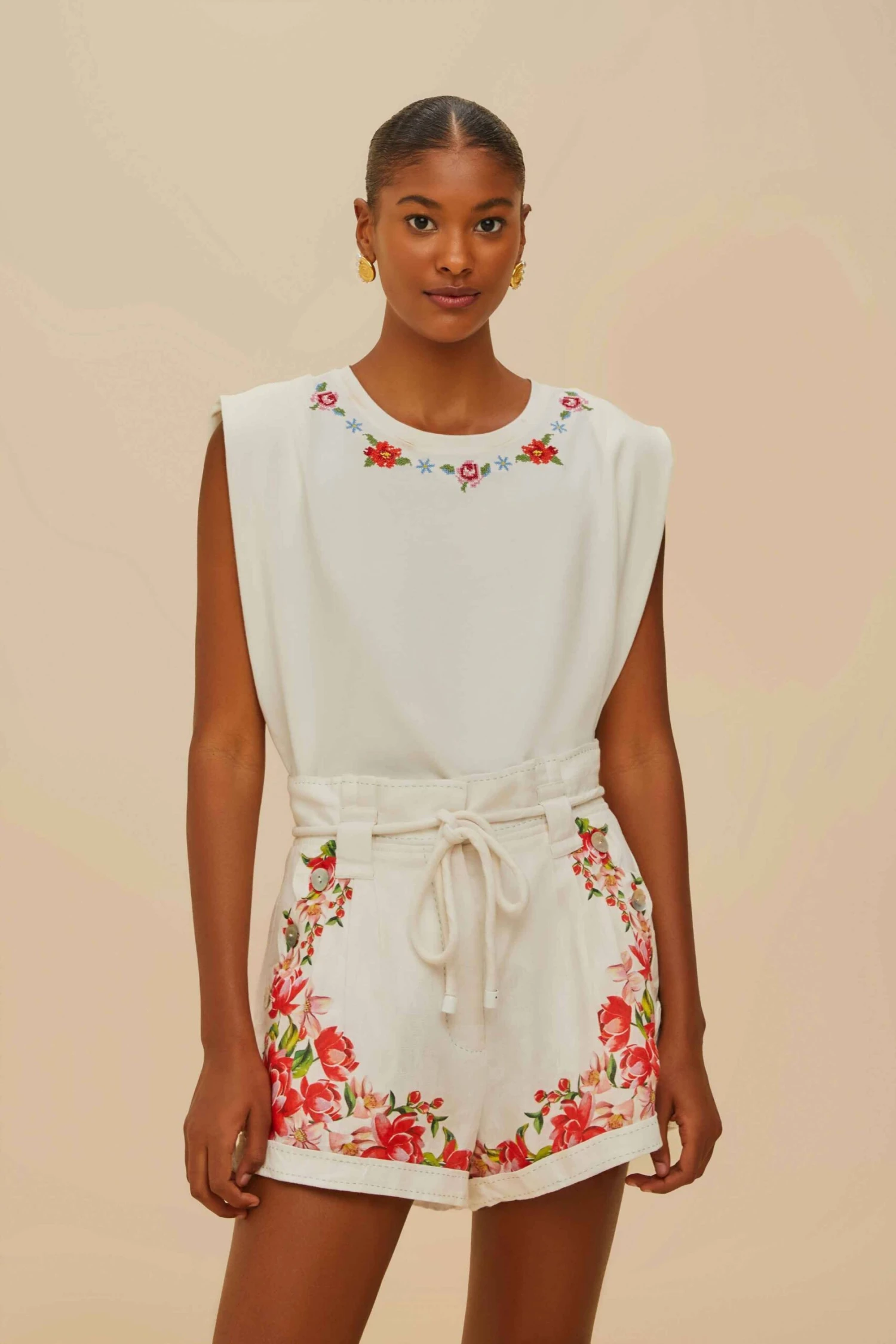 Off-White Flower Tapestry Embroidered Shorts 3 Off-White Flower Tapestry Embroidered Shorts - Image 3