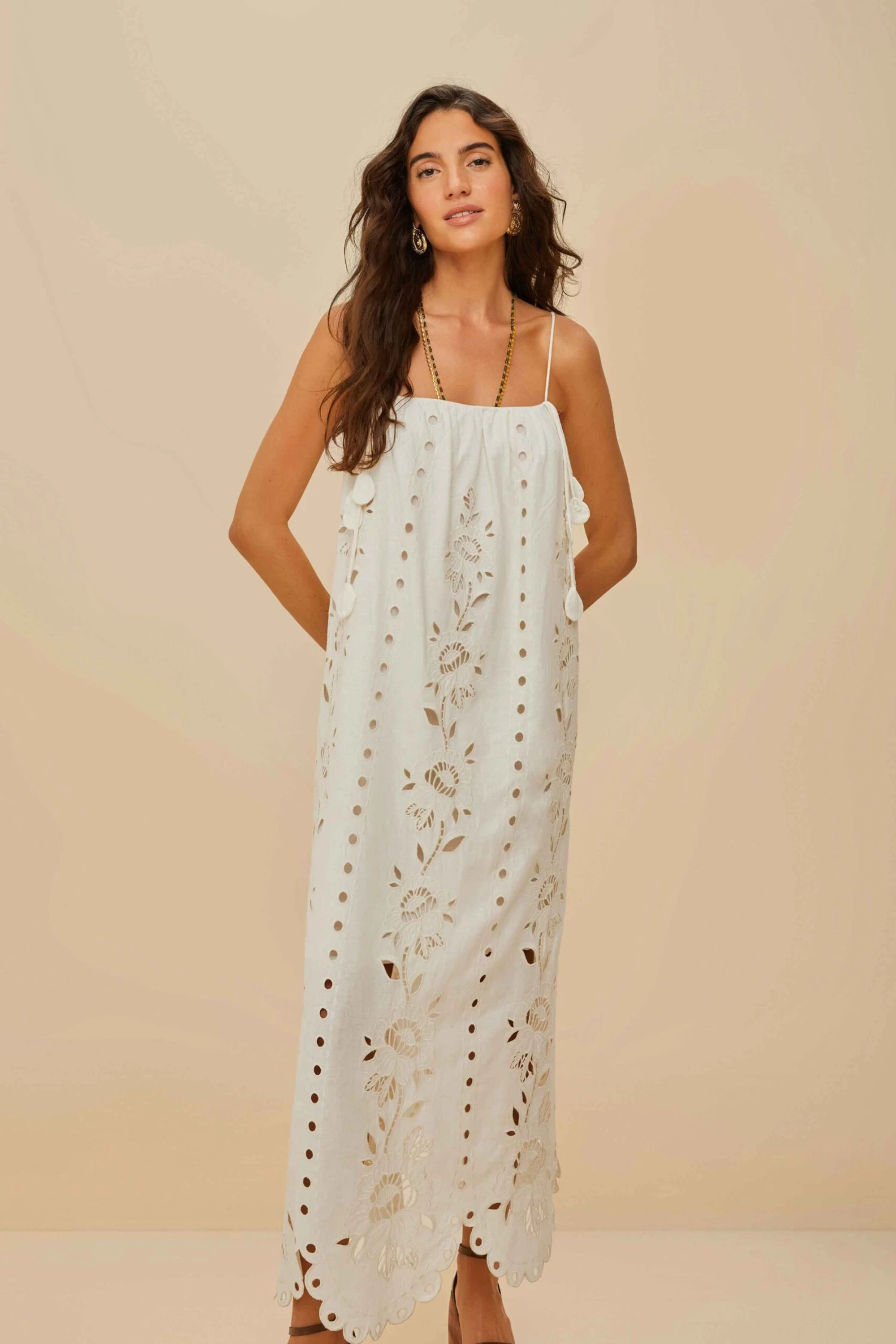 Off-White Richelieu LENZING™ ECOVERO™ Euroflax™ Maxi Dress 2 Off-White Richelieu LENZING™ ECOVERO™ Euroflax™ Maxi Dress - Image 2