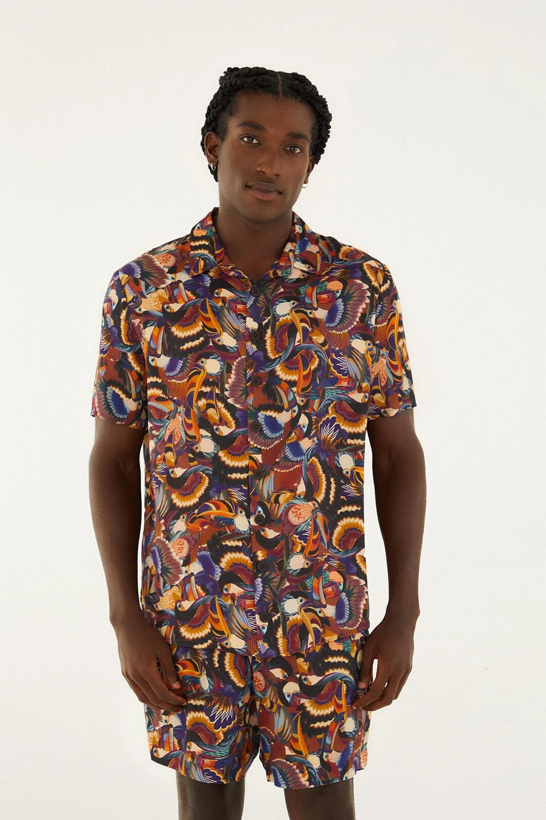 Farm Rio Multicolor Flying Toucans Lenzing™ Ecovero™ Shorts 2 Farm Rio Multicolor Flying Toucans Lenzing™ Ecovero™ Shorts - Image 2