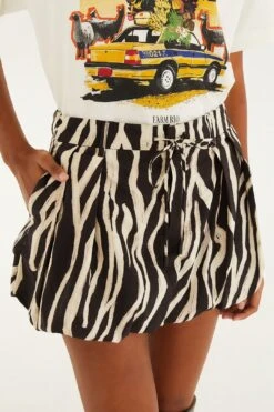 Farm Rio Black Tropical Zebra Organic Cotton Mini Skirt 6 Farm Rio Black Tropical Zebra Organic Cotton Mini Skirt -Farm Rio 346245 03