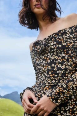 Farm Rio Black Tiny Flowers Long Sleeve Maxi Dress -Farm Rio farm rio black tiny flowers long sleeve maxi dress 346120 2