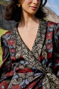 Farm Rio Black Valentina Wrap Lenzing™ Ecovero™ Viscose Mini Dress -Farm Rio farm rio black valentina wrap lenzing ecovero viscose mini dress 340043 2