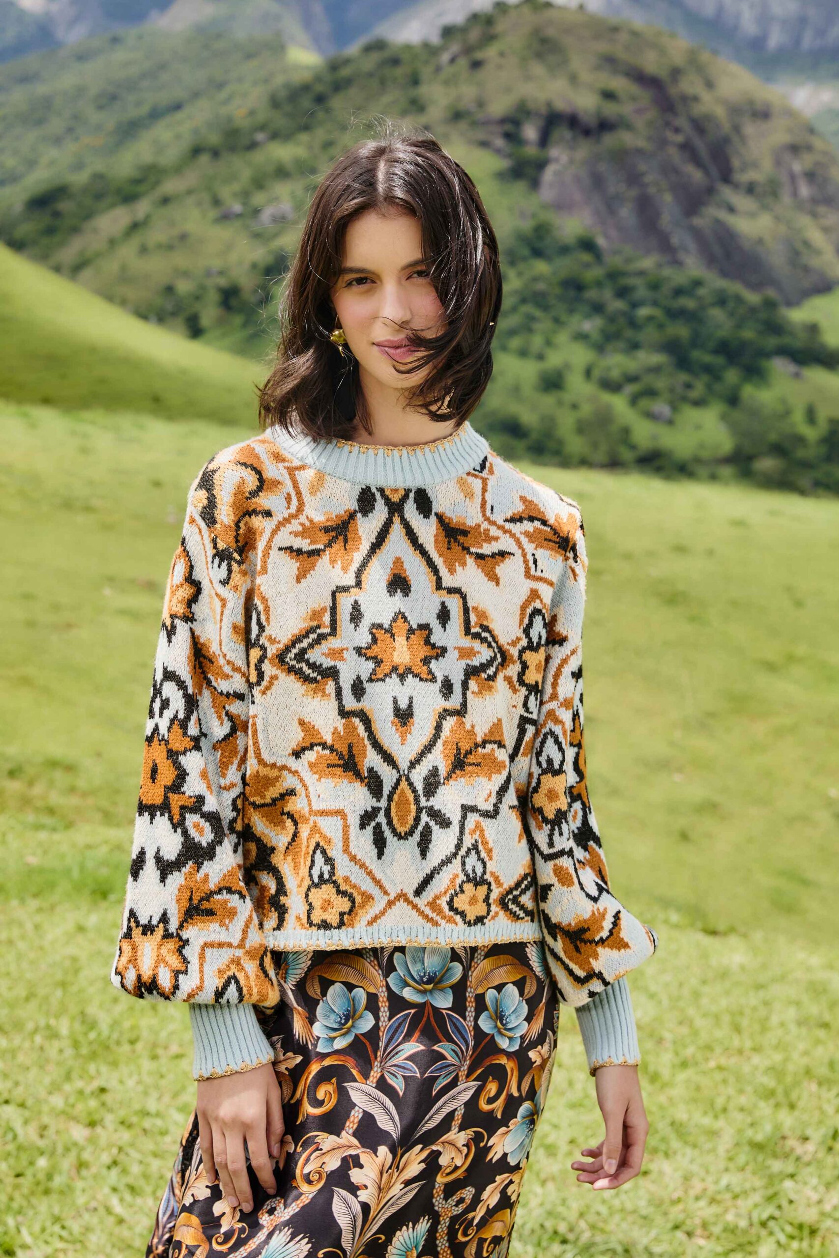 Farm Rio -Farm Rio farm rio blue winter tapestry sweater 346451 scaled