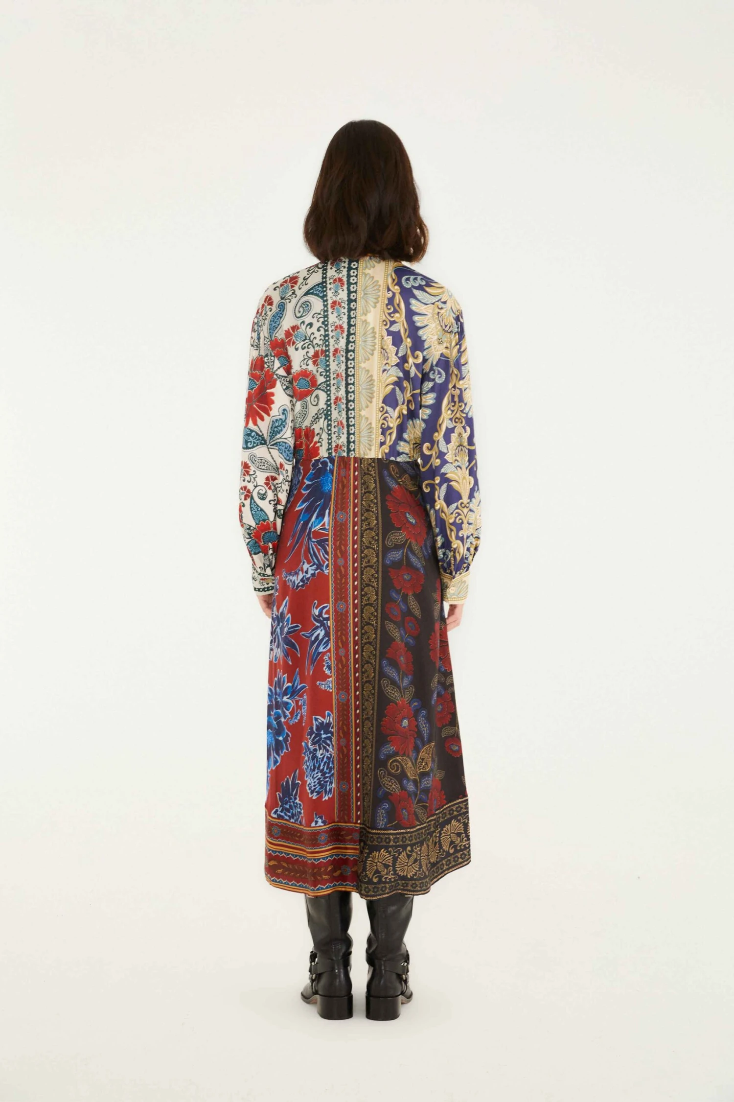 Farm Rio Mixed Navy Winter Lenzing® Ecovero® Viscose Midi Dress 4 Farm Rio Mixed Navy Winter Lenzing® Ecovero® Viscose Midi Dress - Image 4