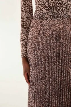 Farm Rio Pink Baby Leopard Pleated Maxi Skirt -Farm Rio farm rio pink baby leopard pleated maxi skirt 340366 3